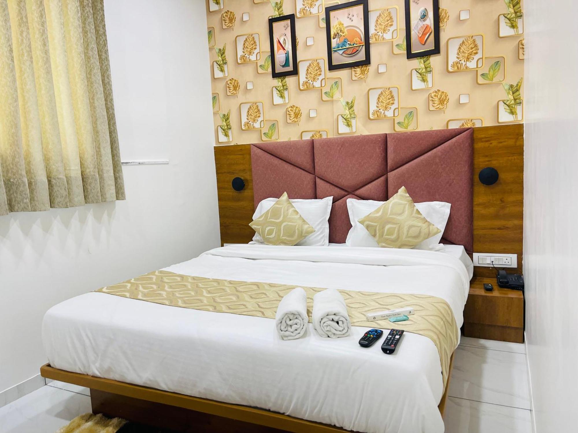 Hotel Avenue Sky Ahmedabad Exterior foto