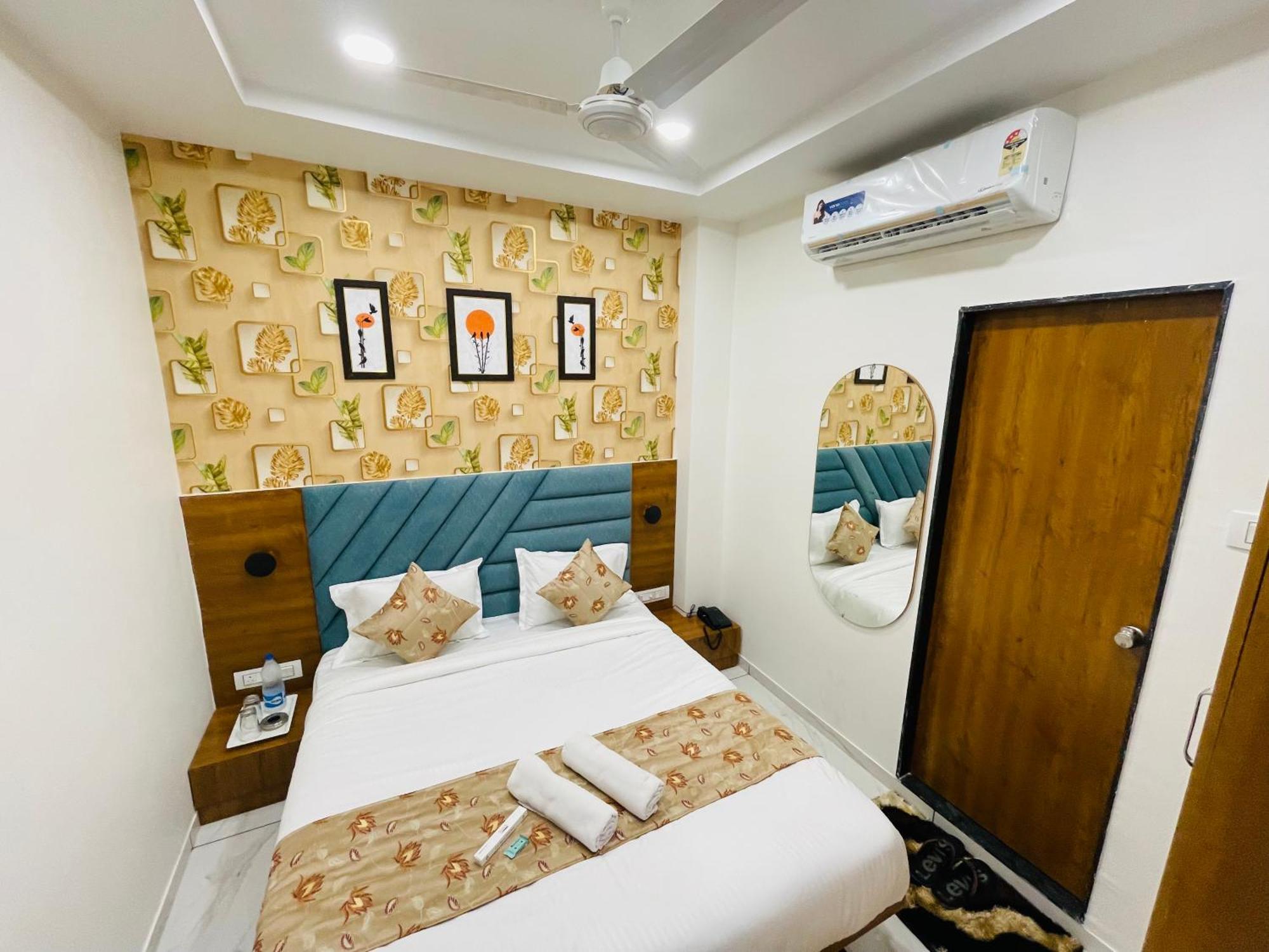 Hotel Avenue Sky Ahmedabad Exterior foto